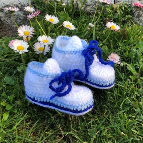 Buciki adidaski biel błękit szafir 10 -11,5 cm