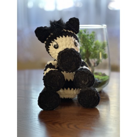 zebra w grube paski